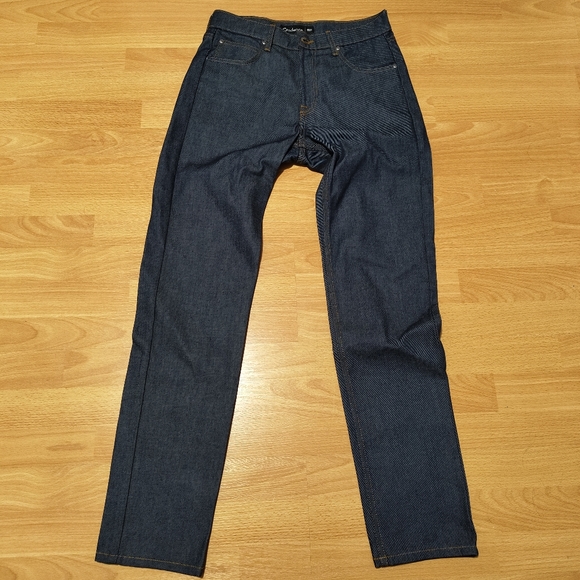 Raw denim - Picture 2 of 3